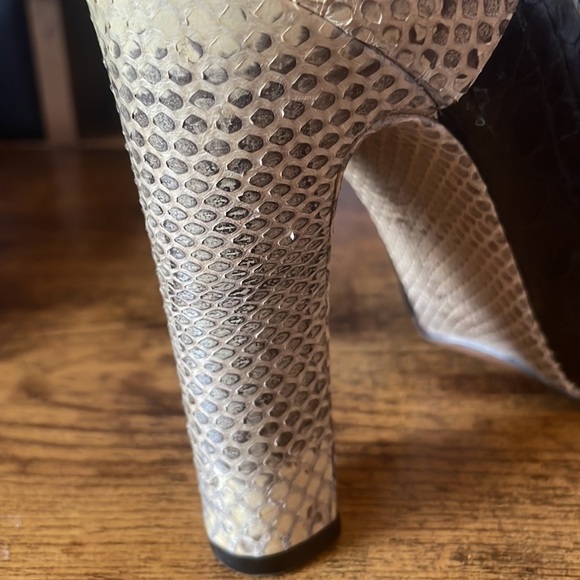 Chloe reptile look pumps - Picture 10 of 11